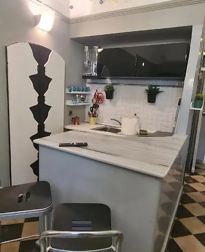 Casa Di Paola Via Napoli Apartman